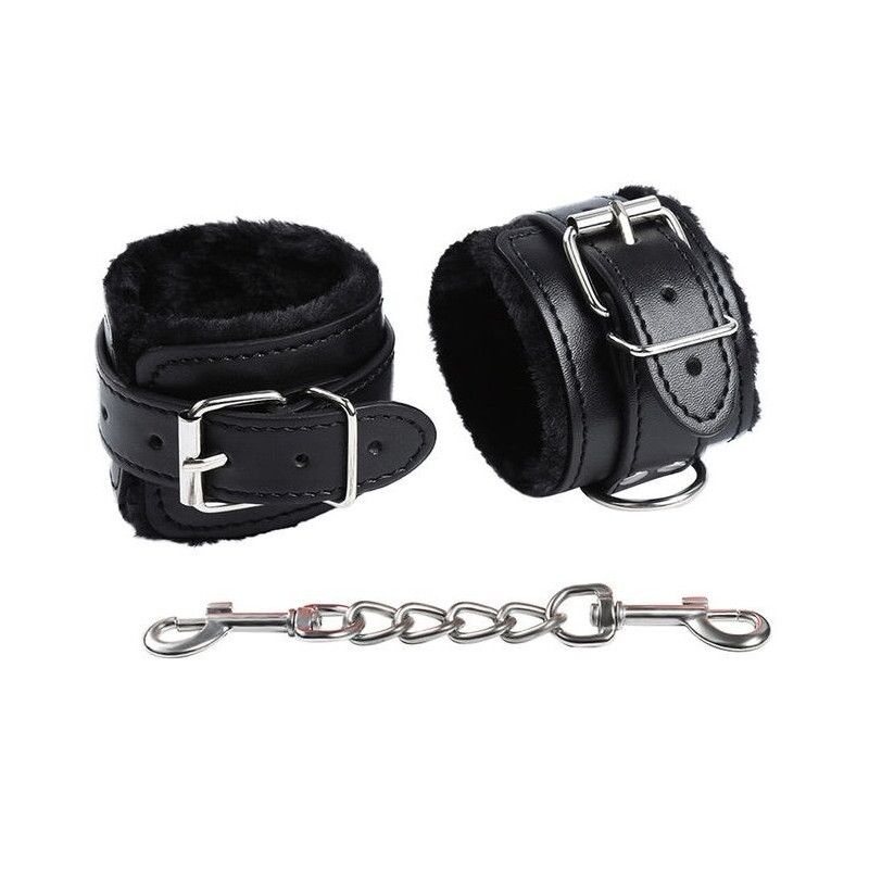 OHMAMA FETISH - FUR LINED WRIST RESTRAINTS OHMAMA FETISH - 1