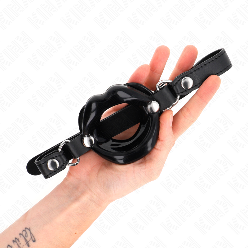 KINK - LIP 8 CM GAG WITH BLACK LEATHERETTE STRAP 63 x 2 CM ADJUSTABLE 39-58 CM KINK COLLAR & GAG - 2